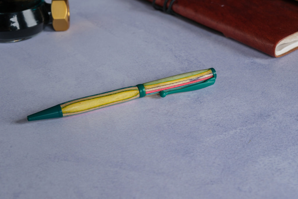 Stokjes groen 2 - ballpoint pen